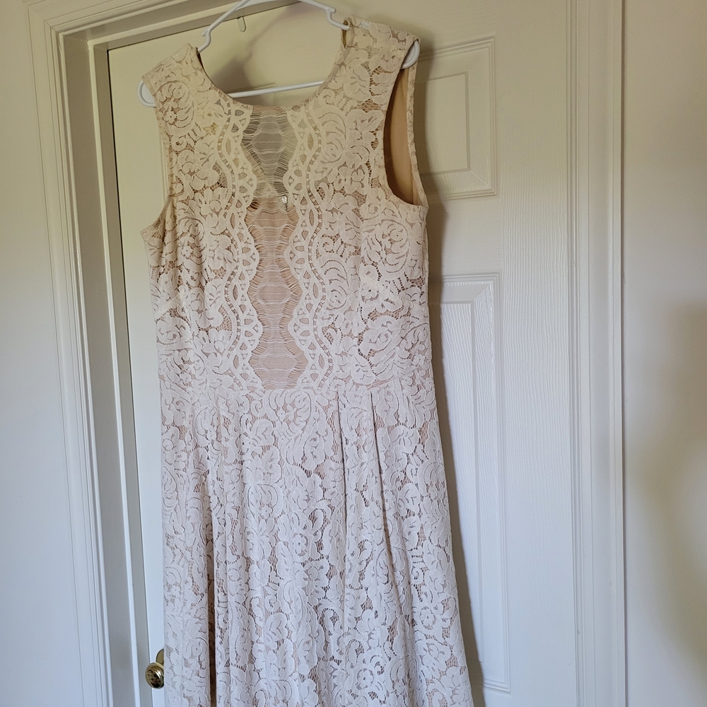 Danny & Nicole Cream Lace Midi Dress